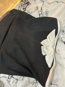 Chic Black Strapless Dress with Bow Detail