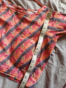 Patterned Blouse with Long Sleeves
