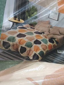Double Bed Sheet With 2 Pillow Covers