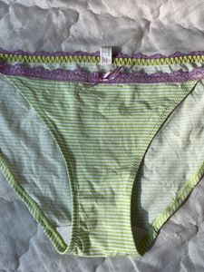 Cute Lace Detailed Panty