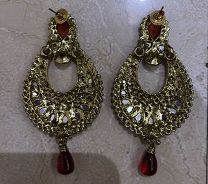 Beautiful Pink-Colored Earrings (No brand)