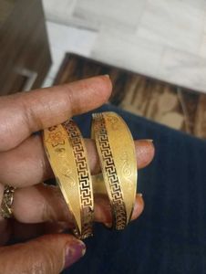 Elegant Gold Tone Bangles