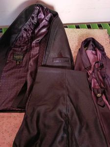 Coat pant Shirt with tie for wedding only one time