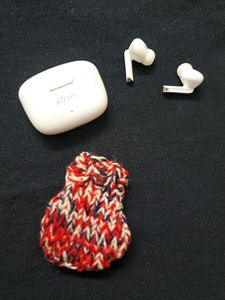 Earphone Holder. Earpod Holder. Can Be Used To Hold Both Wired And Wireless Earphones