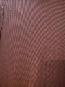 Free Assembly Ribbed Red Top