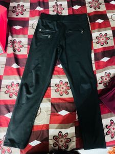 Stylish Cropped Leggings