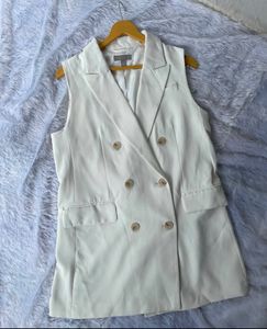 H&M Sleeveless Double-Breasted Blazer