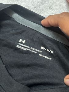 Under Armour Black T-Shirt