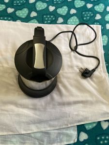 Electric Kettle 3+ Liter In Good Condition