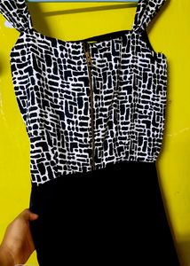 Its An Excellent Top For Jeans And Leggings Too...