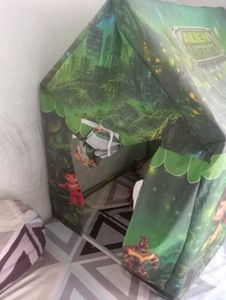 Ben 10 Alien Hero Play Tent