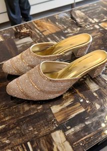 Sparkling golden diamond work heels