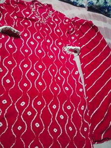 Vibrant Pink Bandhani Print Kurta with tauser