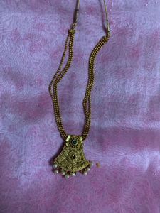 Elegant Gold Toned Traditional Necklace