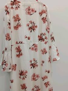 Elegant White Floral Print Midi Dress