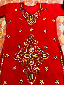 Vbuyz Sequinned And Hand Embroidery Kurti Combo