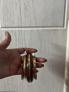 Brown kada with anti tarnish 4 golden bangles