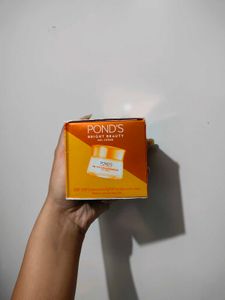 Pond's Bright Beauty Gel Creme