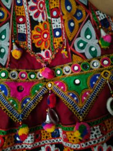 4-9  Beautiful Embroidered Gujarati Chaniya Choli