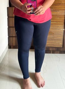 Brand New True REVO Multi Pocket  Leggings