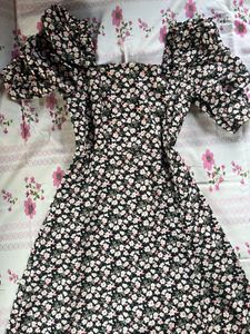 Floral Print Puff Sleeve Midi Dress