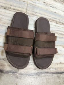 Neeman’s Comfortable Brown Slides