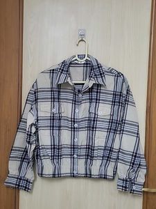 Chic Plaid Button-Up Shirt Never worn