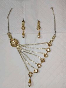 Elegant Necklace & Earring Set
