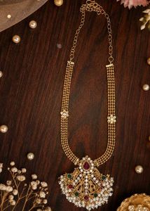 Exquisite Kundan & Pearl Necklace Set