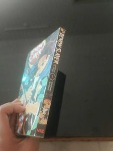 Demon Slayer: Kimetsu no Yaiba Vol. 1 Manga