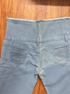 Women Slim Fit Light Blue Jeans