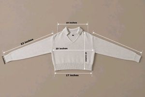 IVORY COLLARED V-NECK CROPPED KNIT SWEATER