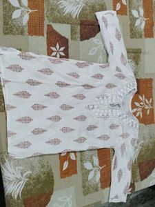 White Kurta with Brown Leaf Print
