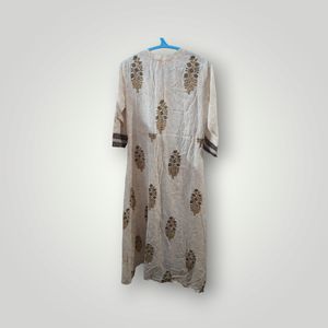Khushal K Women Floral Print Cotton Blend Trail Cut Kurta
