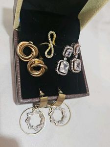 Assorted Jewelry Set