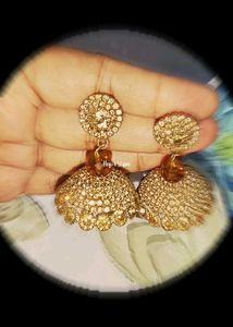 COMBO 8pair stylish Earring/Mang tikka Set