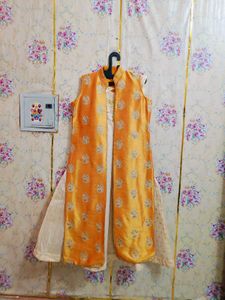 🇳🇿💫🎀Elegant Orange &amp; Cream Ethnic Gown