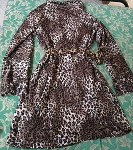 Chic Leopard Print Shirt Dress