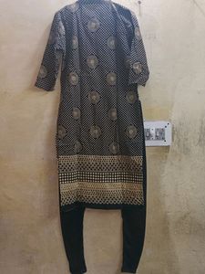 Women's Black Kurti With Legging