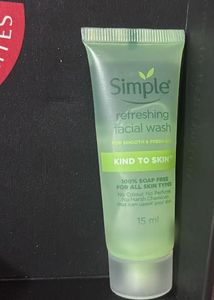Simple Refreshing Facial Wash (Sample)