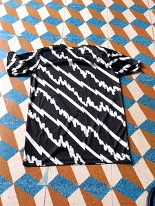 Graphic Print T-Shirt