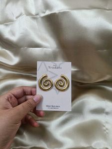 ✨ Luxe Gold Snail Hoops💛