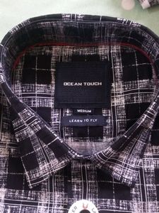 New size -M,L  Men's Checked Long Sleeve Shirt