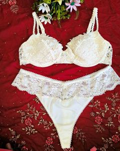 very sexy lace detail bra with thong