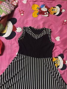 Chic Black &amp; White Striped Dress
