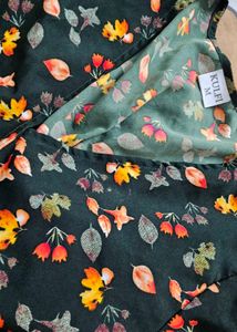 Dark Floral Print V-Neck Top