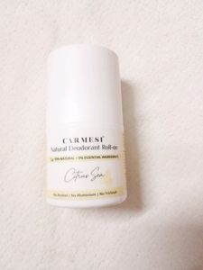 Carmesi Natural Deodorant Roll-on