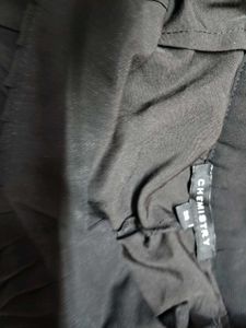 Elegant Black Pleated Skirt