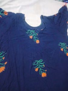 Navy Blue Floral Print froke