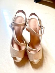 Chic Nude Wedge Sandals